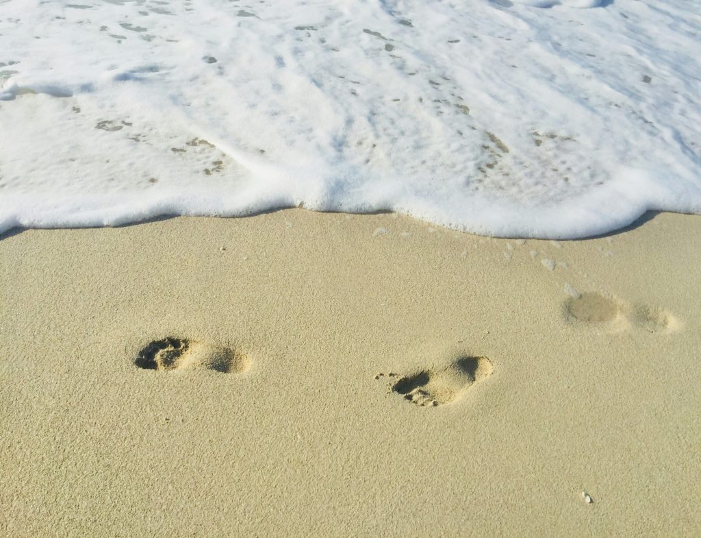 Traces de pas dans le sable, empreinte transgénérationnelle en médecine chinoise